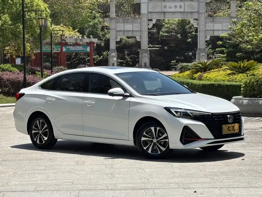 Changan Eado — фото 3