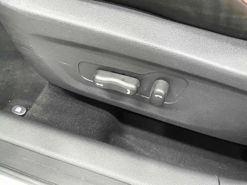 Changan Eado — фото 10