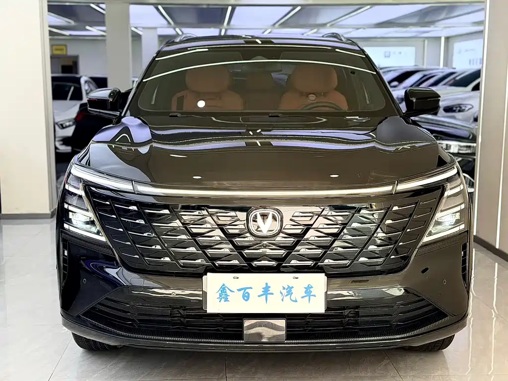Changan CS75 PLUS — фото 2