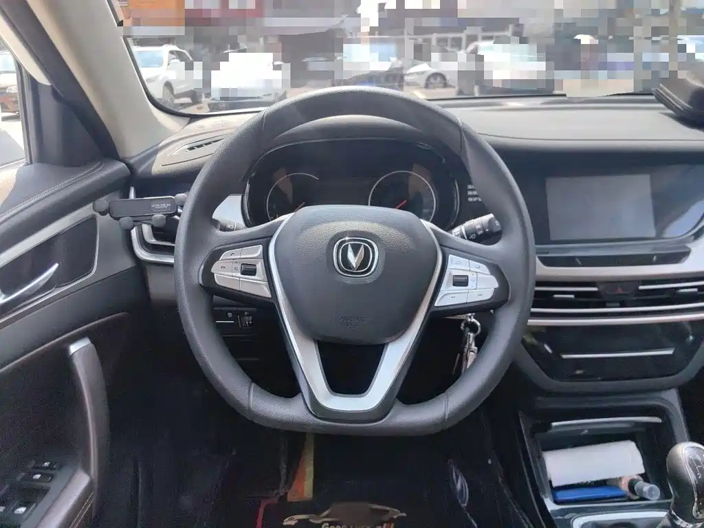Changan CS35PLUS — фото 3