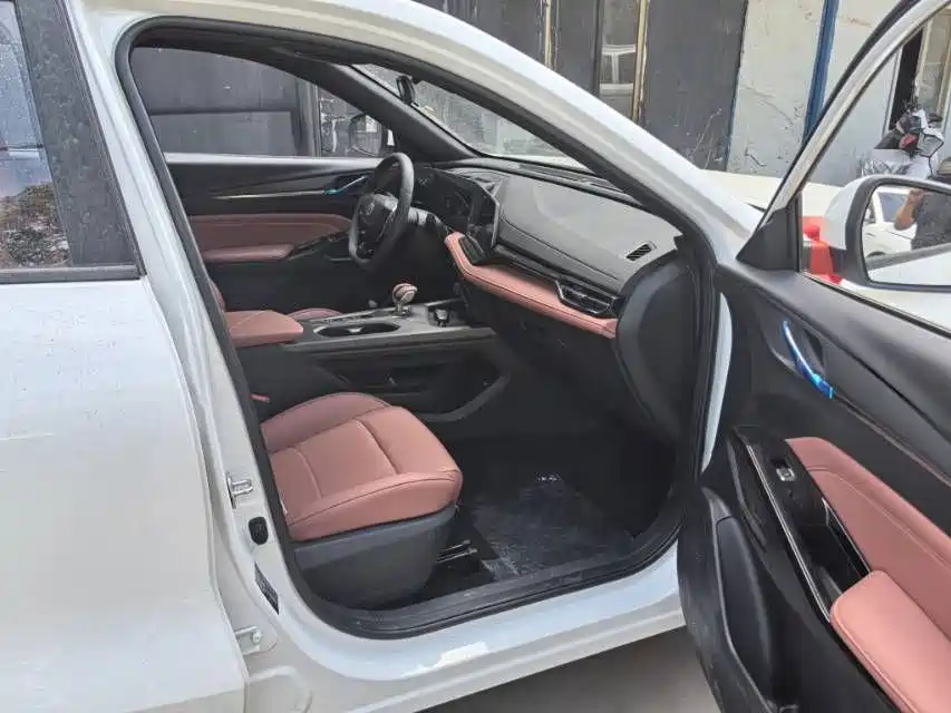 Changan X5 PLUS — фото 10