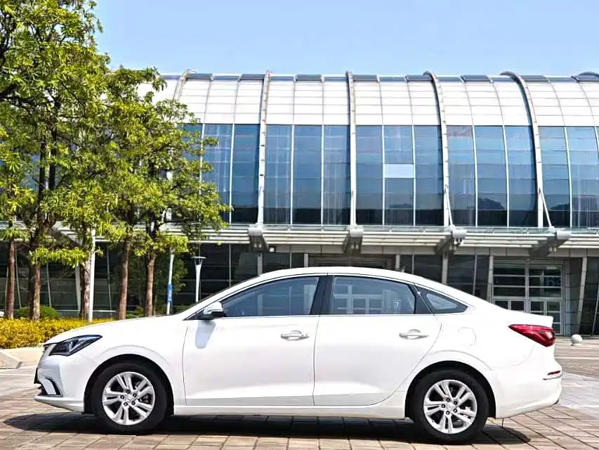 Changan Eado — фото 7