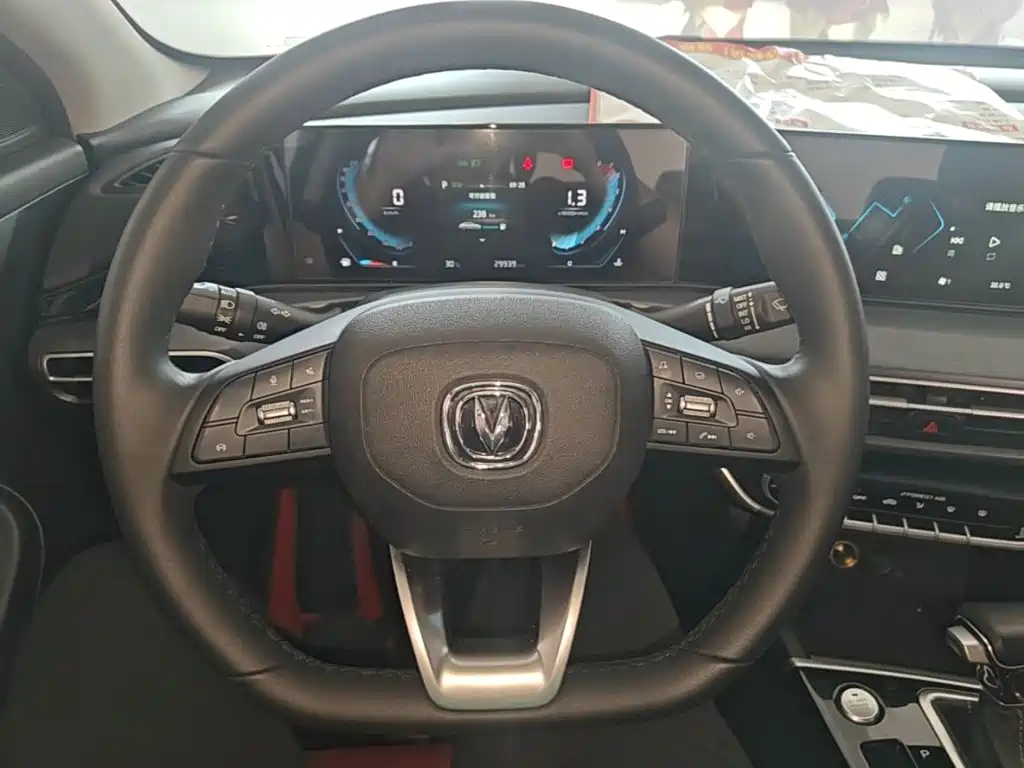 Changan Eado — фото 11