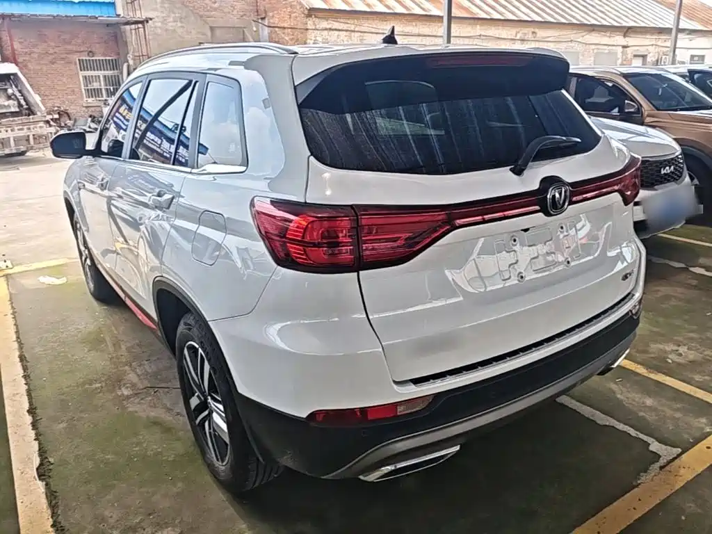 Changan CS75 — фото 5