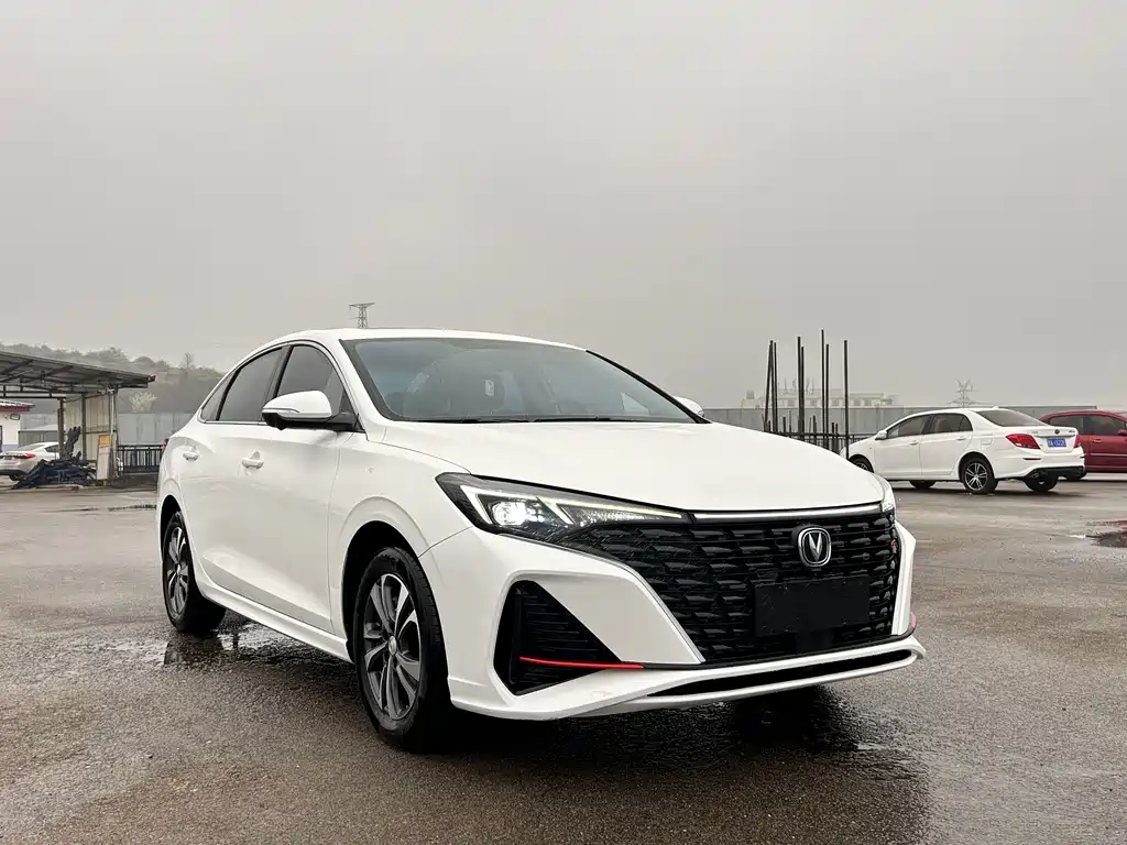 Changan Eado — фото 2