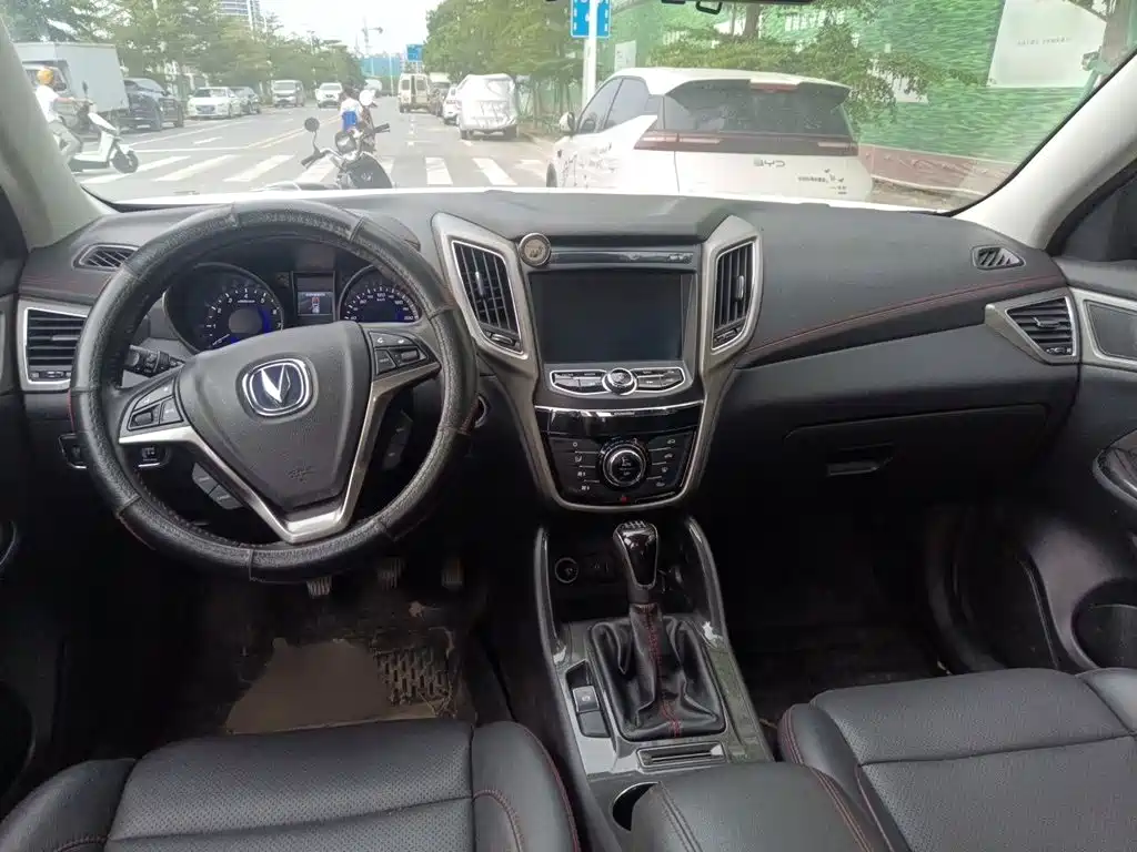 Changan CS75 — фото 13