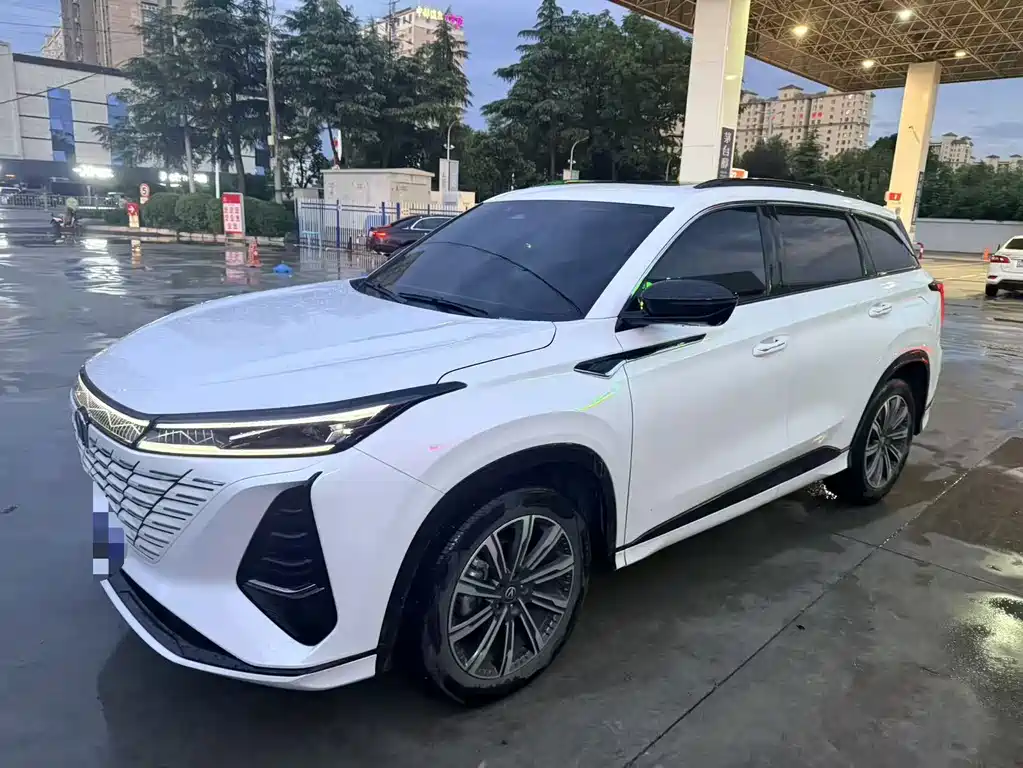 Changan CS75 PLUS — фото 2