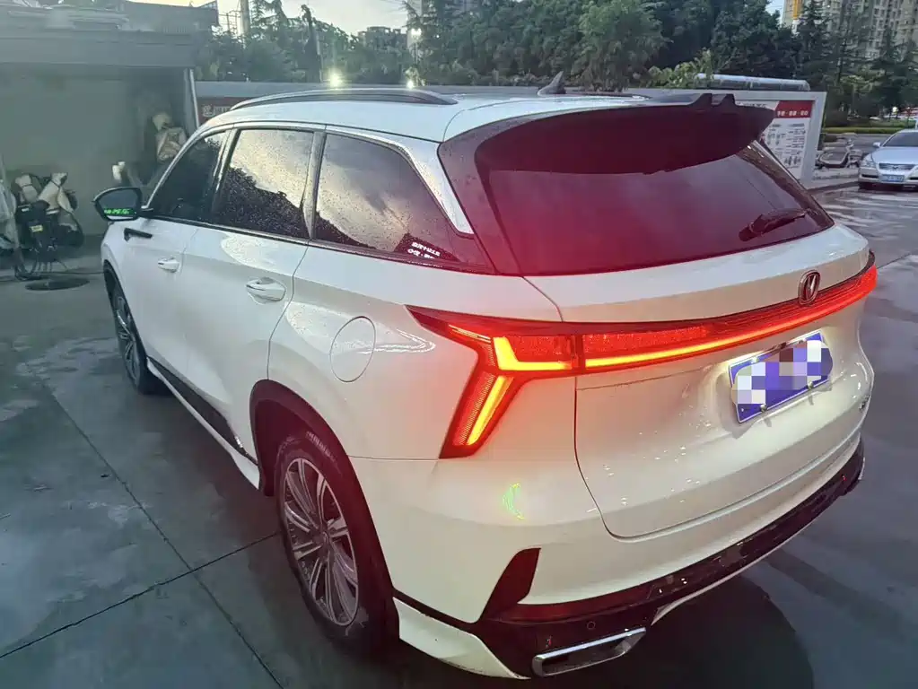 Changan CS75 PLUS — фото 3