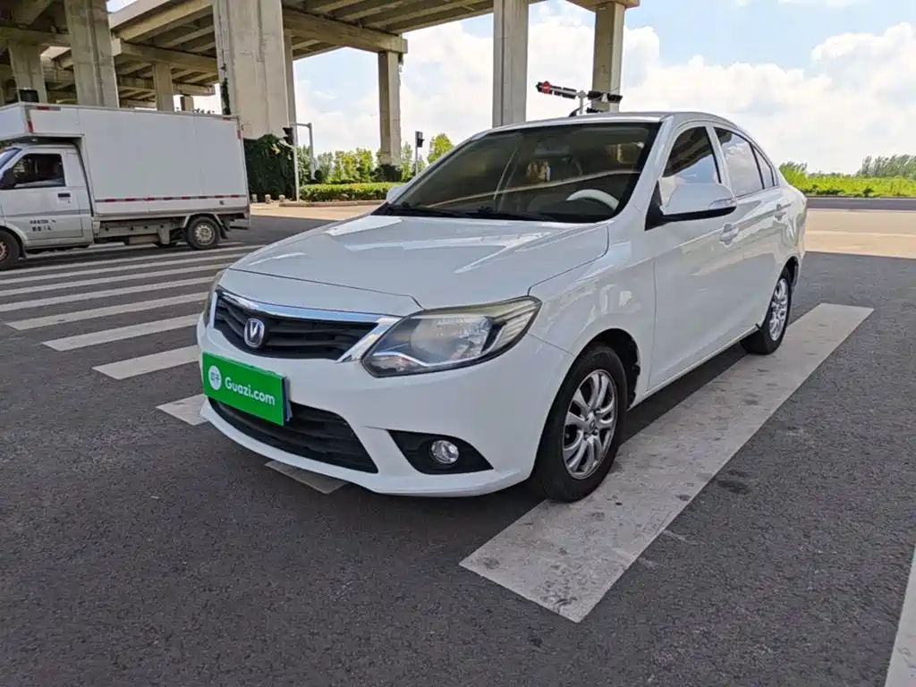 Changan V3 — фото 2
