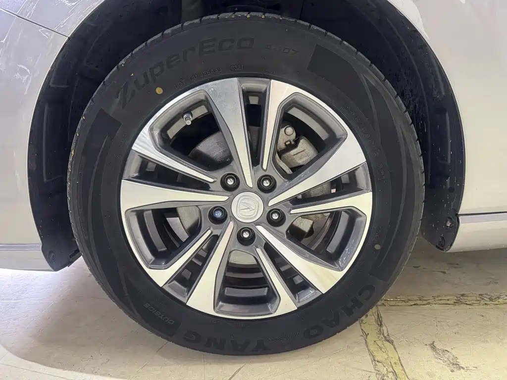 Changan Eado — фото 24