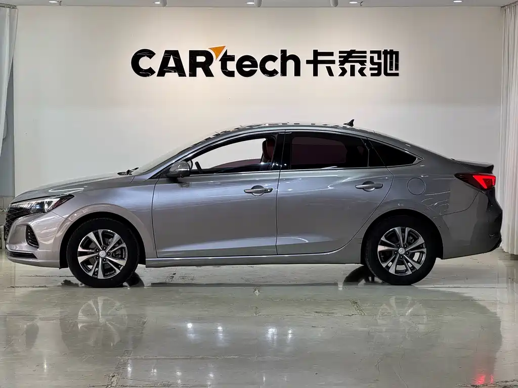 Changan Eado — фото 7