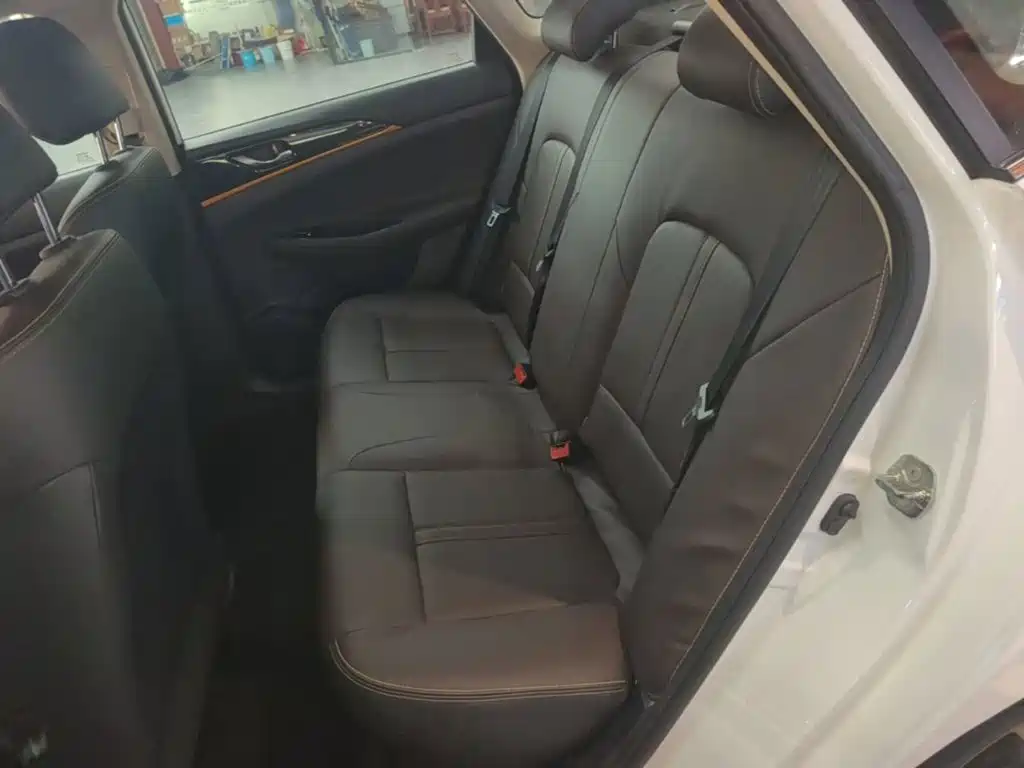 Changan Eado DT — фото 17