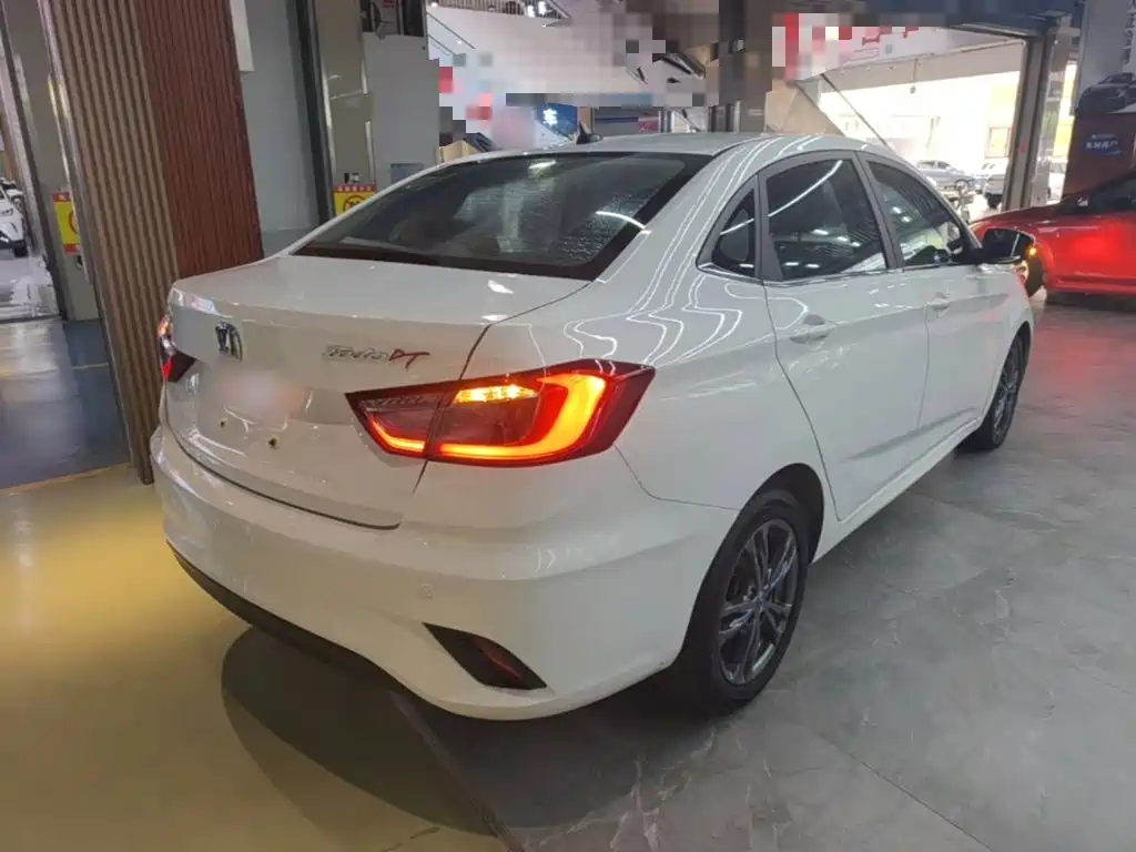 Changan Eado DT — фото 7