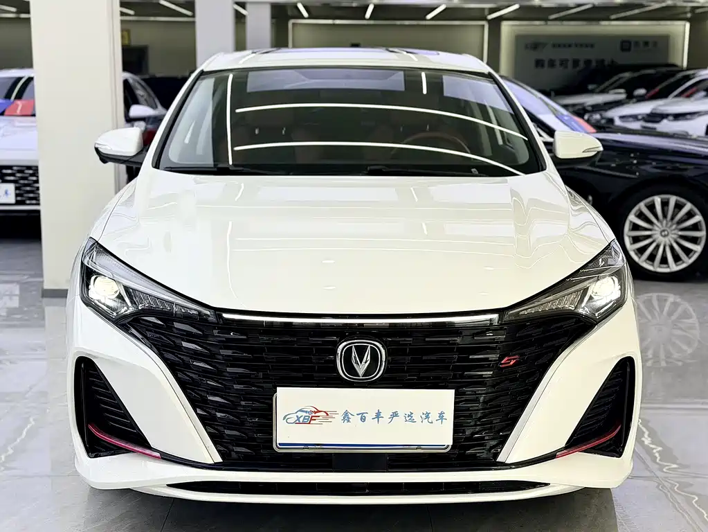 Changan Eado — фото 2
