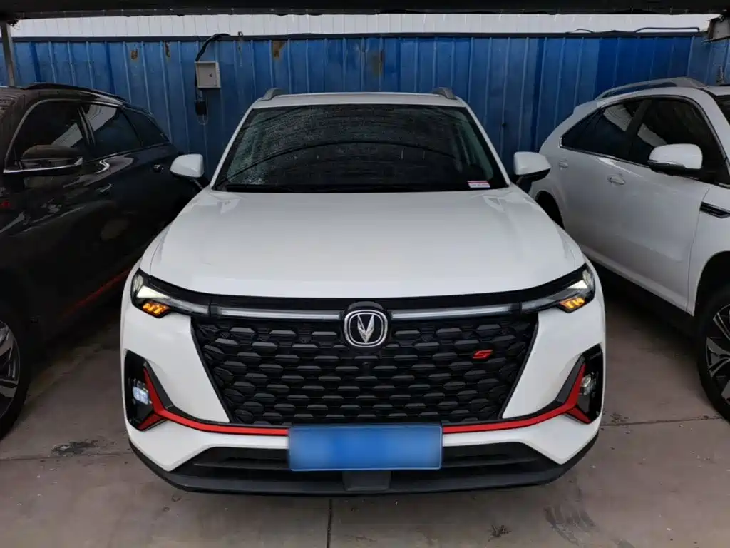 Changan CS35PLUS — фото 3