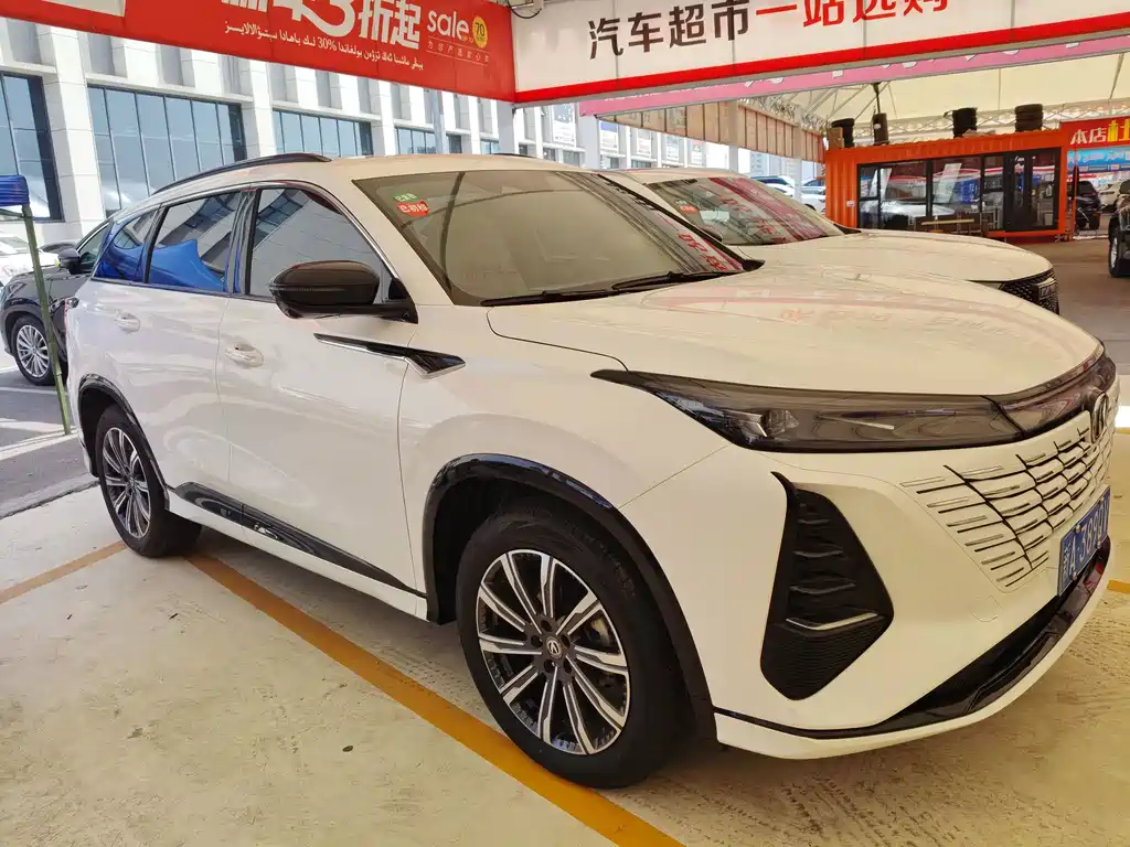 Changan CS75 PLUS — фото 3