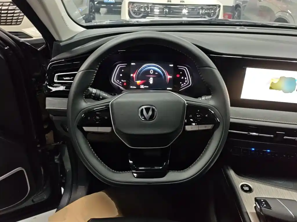 Changan X7 PLUS — фото 11