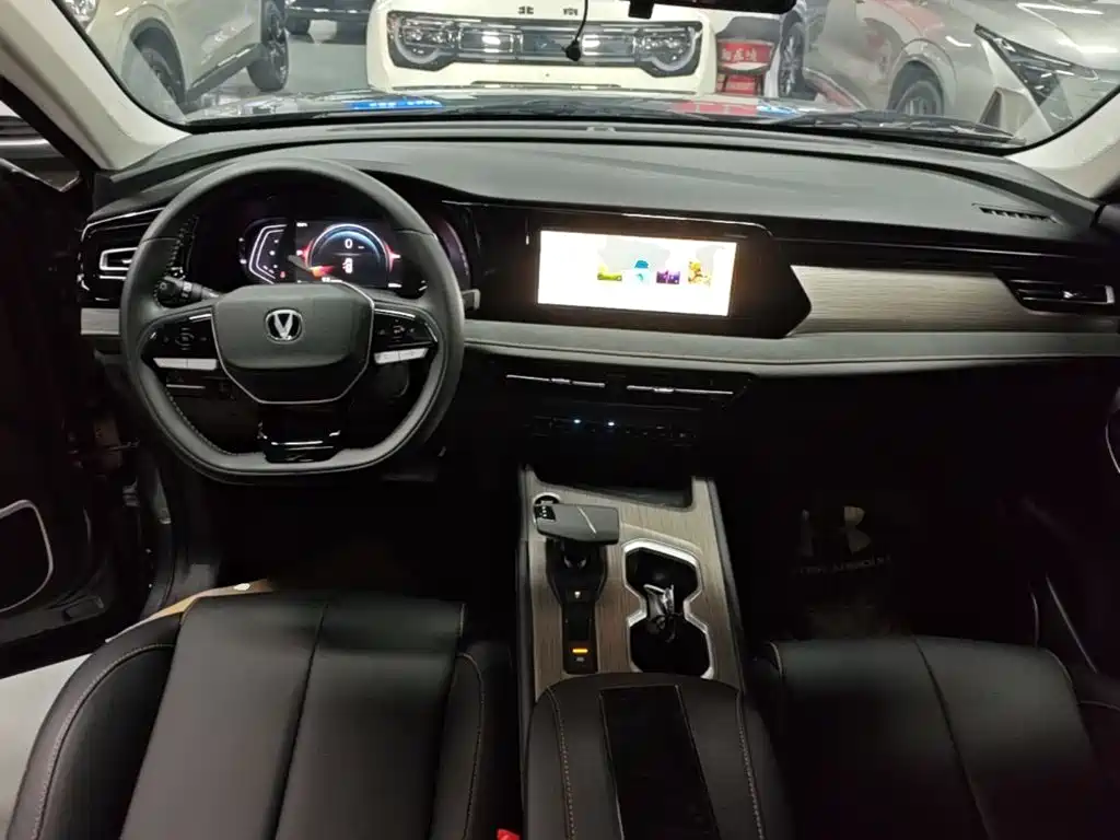 Changan X7 PLUS — фото 10