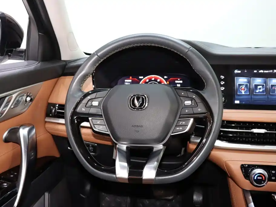 Changan CS95 — фото 14
