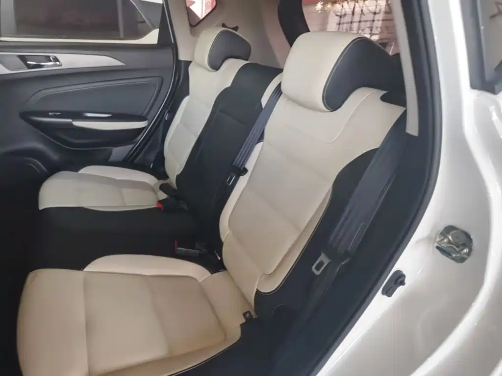 Changan CS35 — фото 17