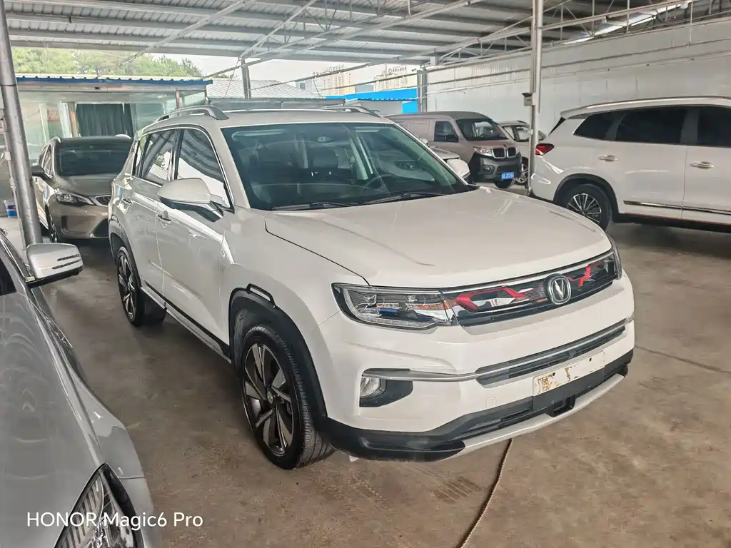 Changan CS35PLUS — фото 3