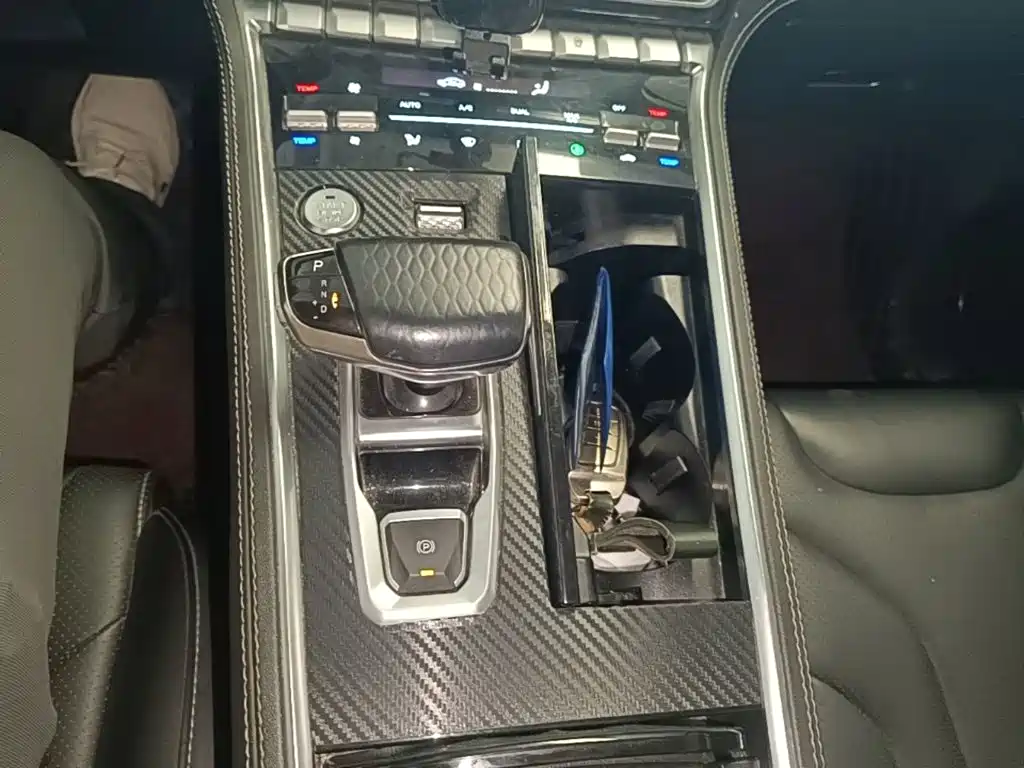 Changan CS85 COUPE — фото 14