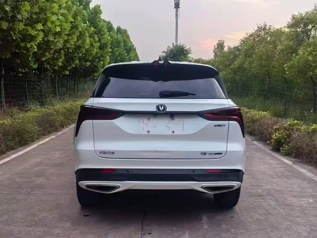 Changan CS75 PLUS — фото 9