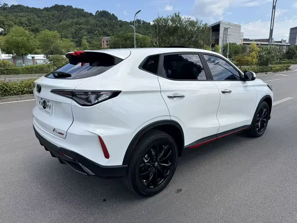 Changan X5 PLUS — фото 10