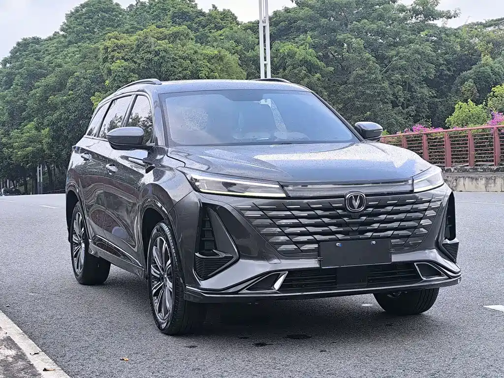 Changan CS75 PLUS — фото 3
