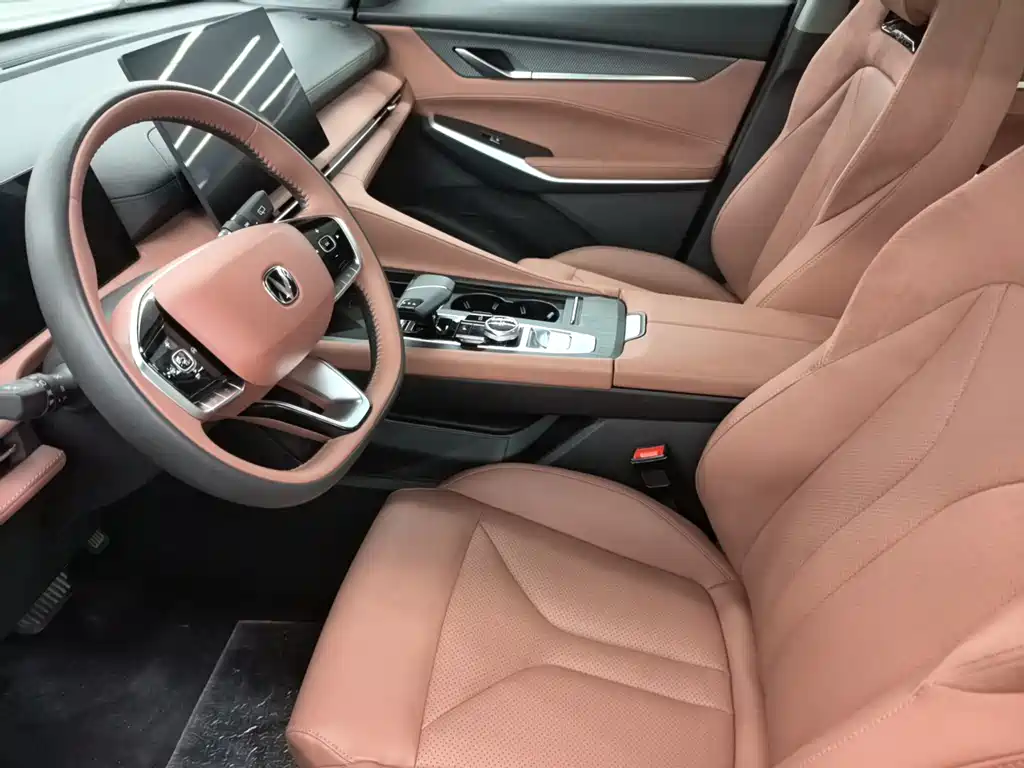 Changan CS75 PLUS — фото 4