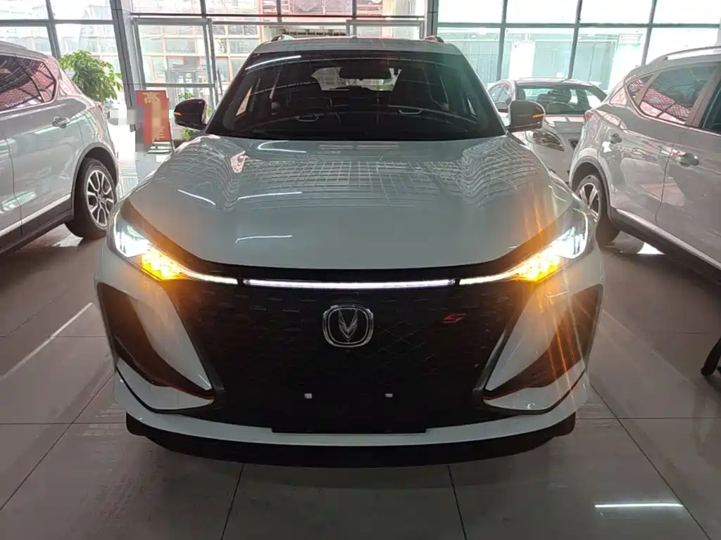 Changan CS75 PLUS — фото 3