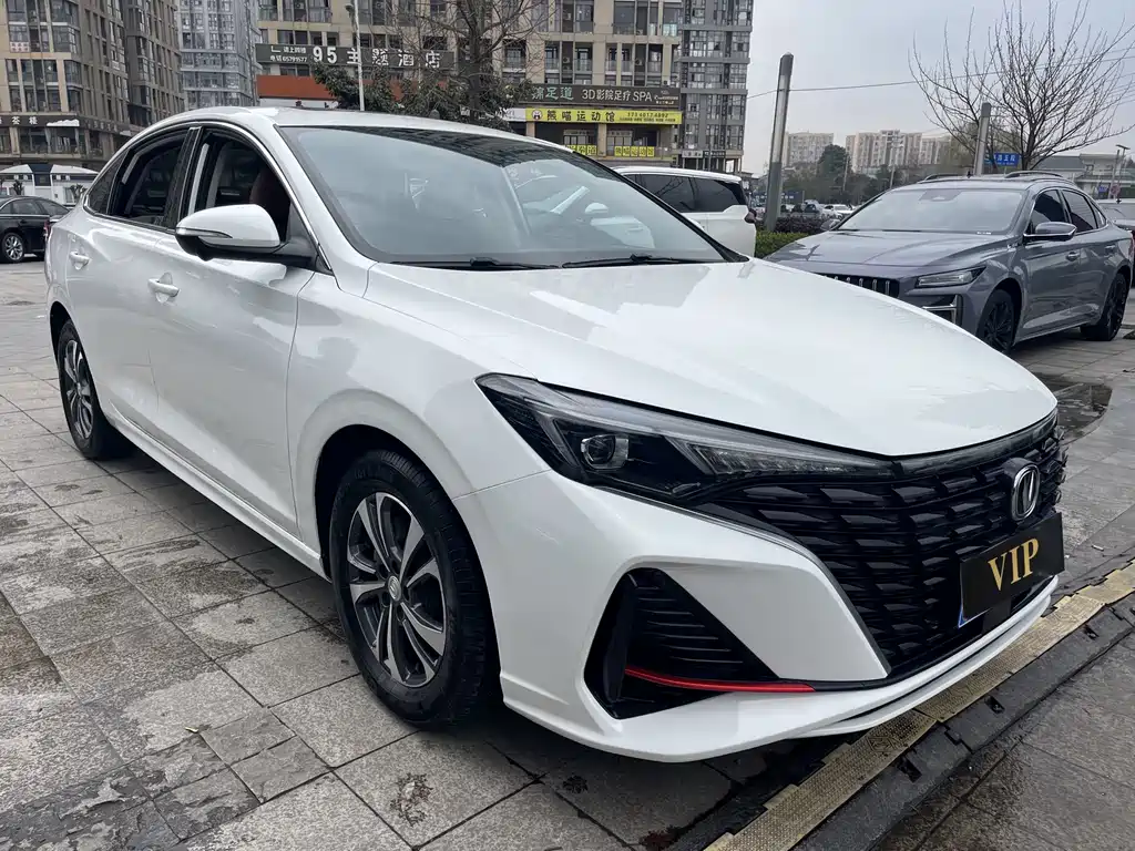 Changan Eado — фото 2