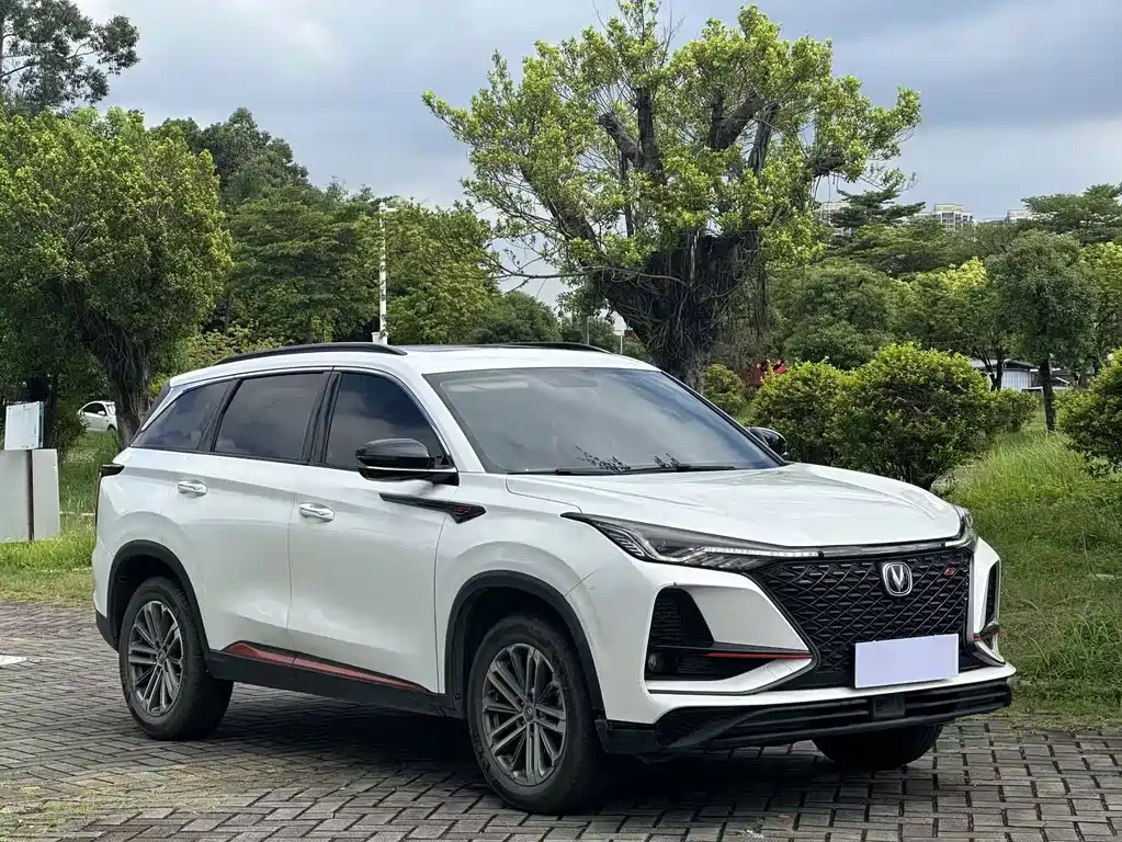 Changan CS75 PLUS — фото 3