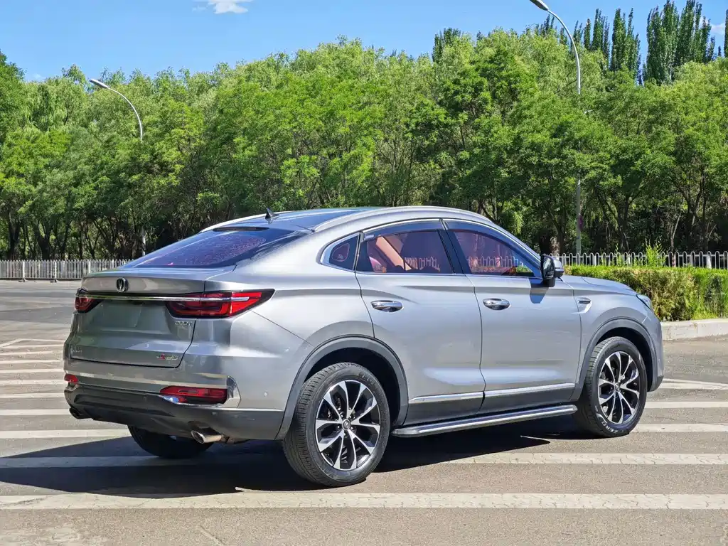 Changan CS85 COUPE — фото 4