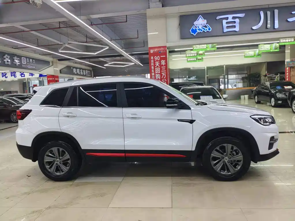 Changan CS75 — фото 2