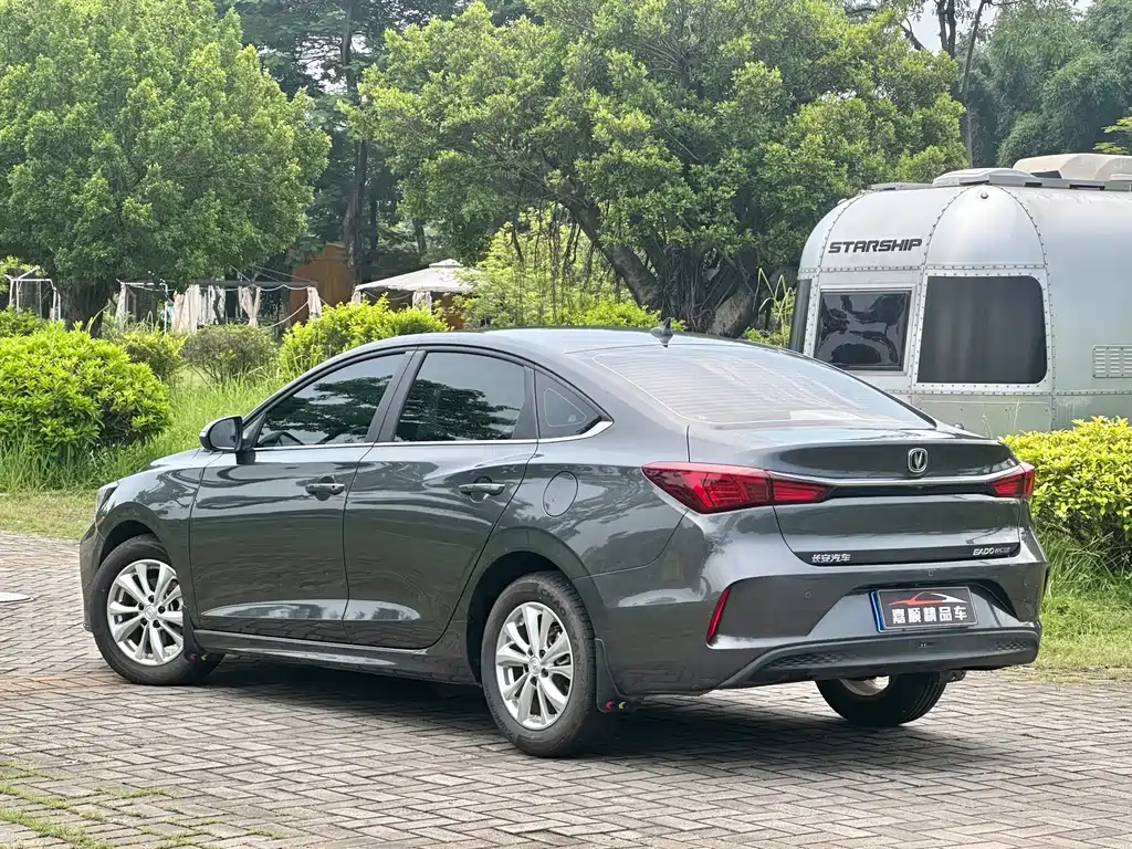Changan Eado — фото 15