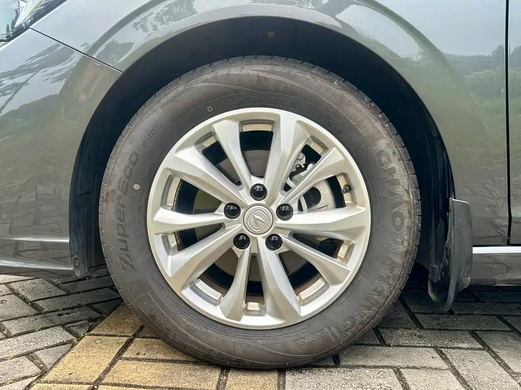 Changan Eado — фото 20