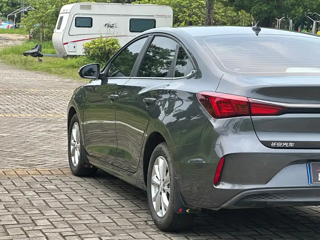 Changan Eado — фото 22