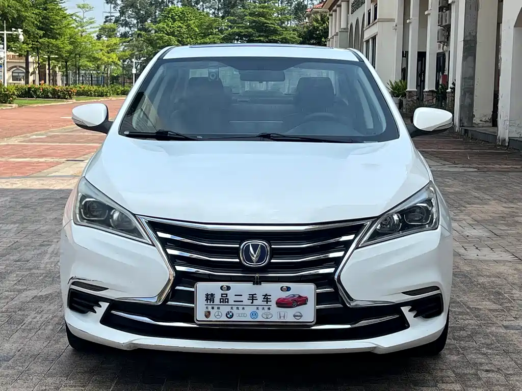 Changan Eado DT — фото 2