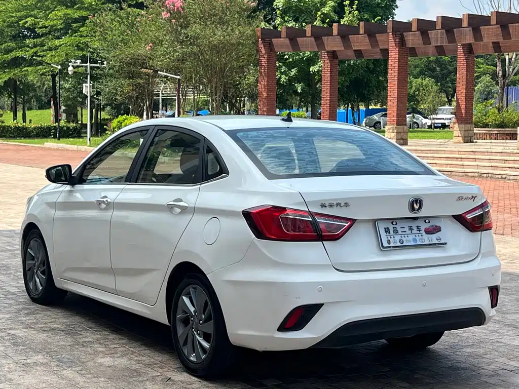 Changan Eado DT — фото 7