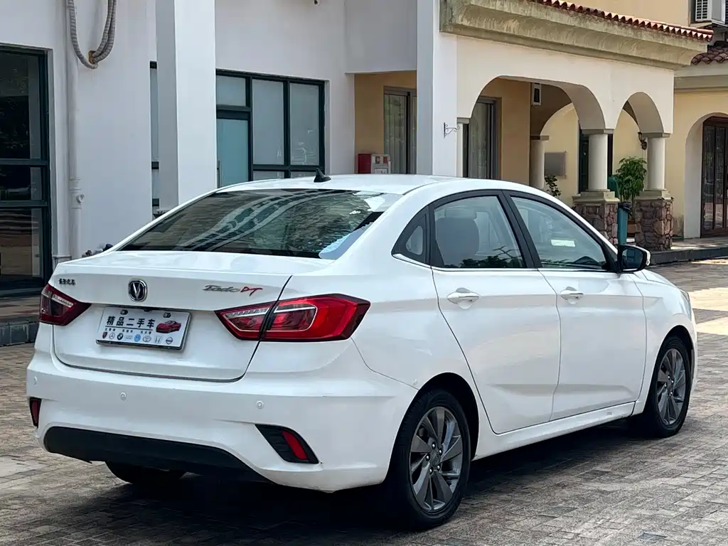 Changan Eado DT — фото 9