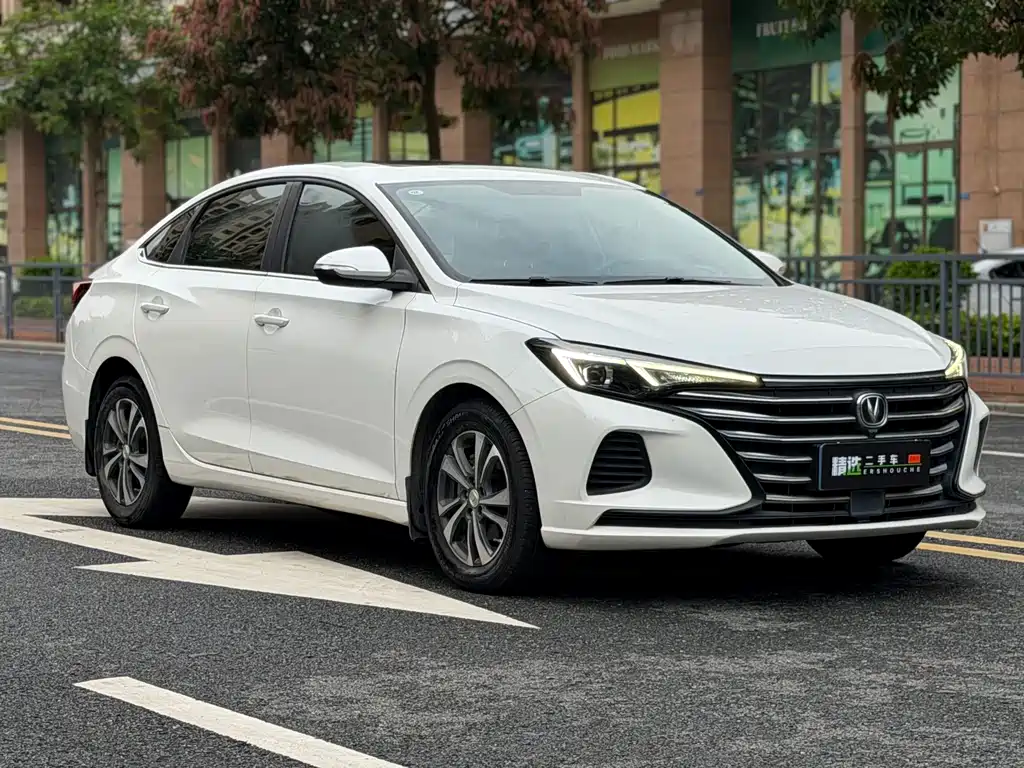 Changan Eado — фото 3