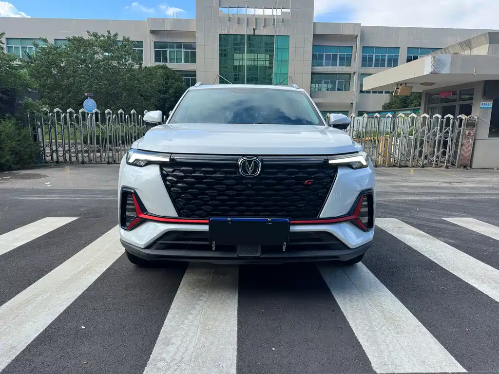 Changan CS35PLUS — фото 2