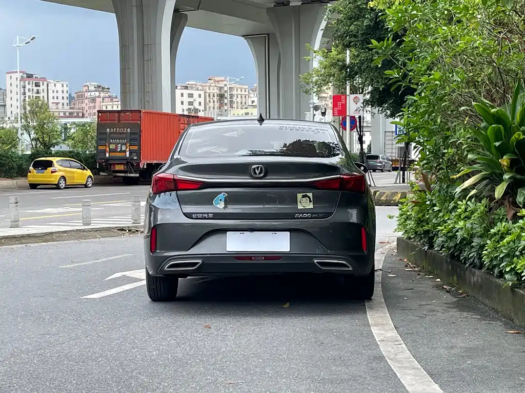 Changan Eado — фото 4