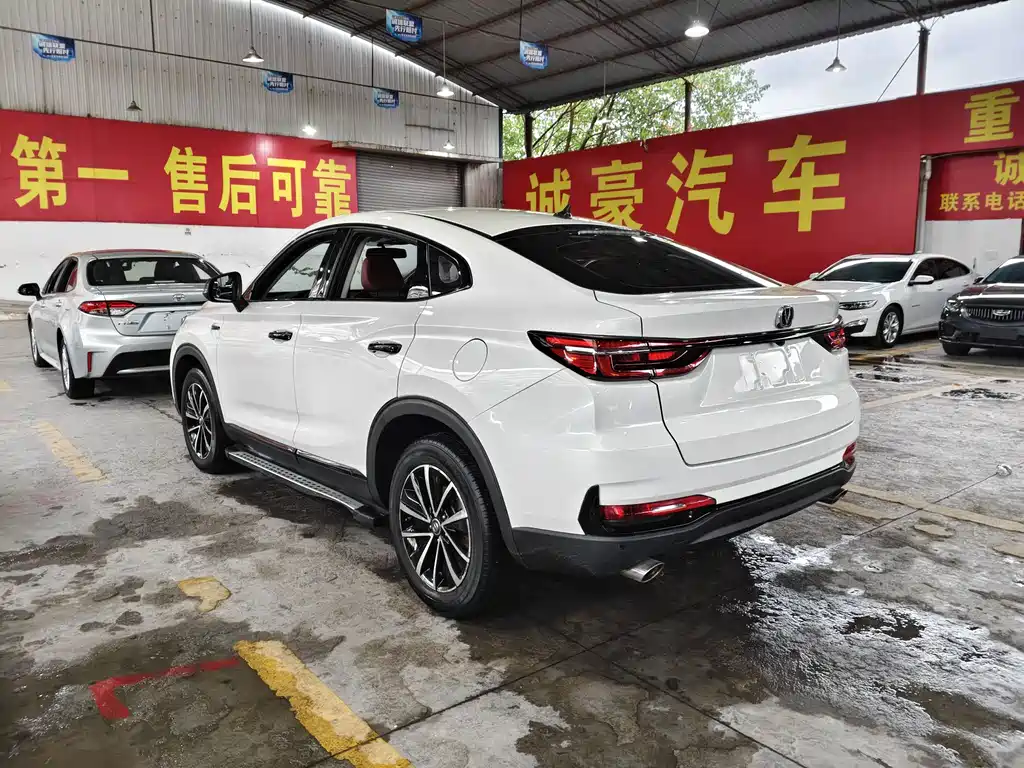 Changan CS85 COUPE — фото 10