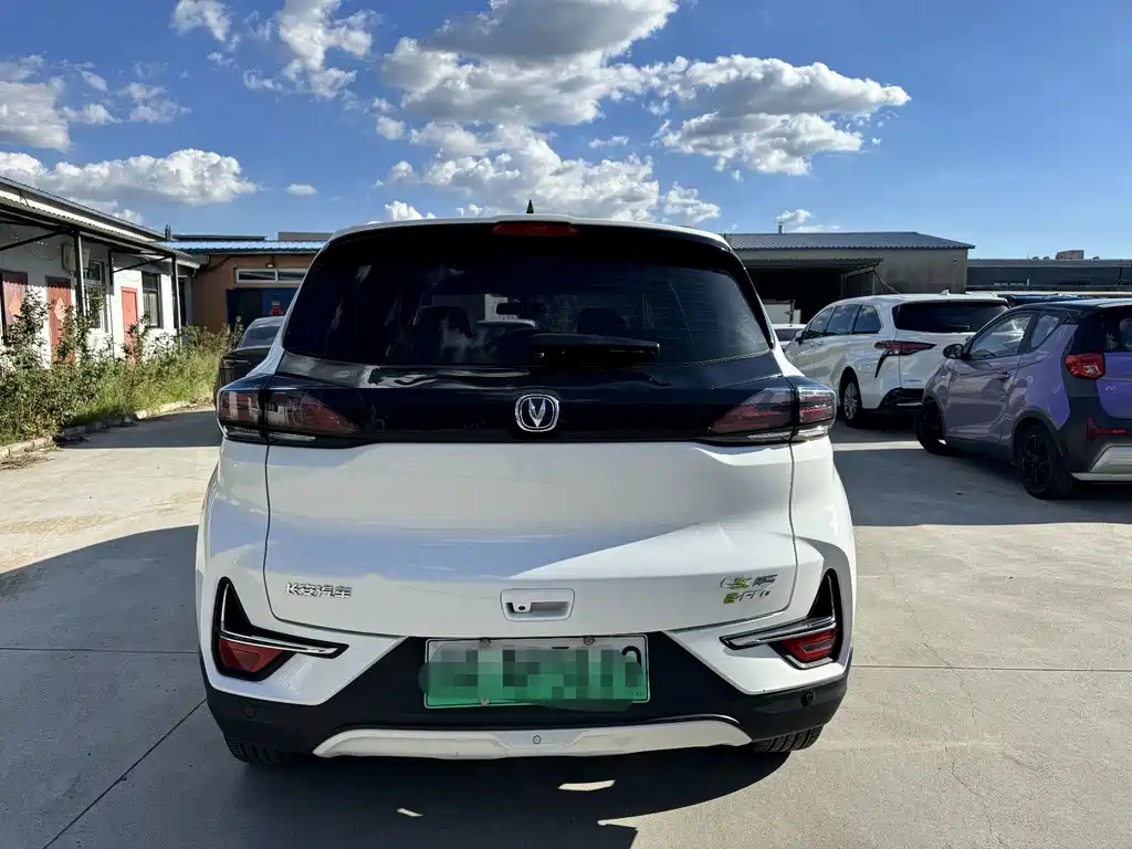 Changan New Energy E-Pro — фото 10