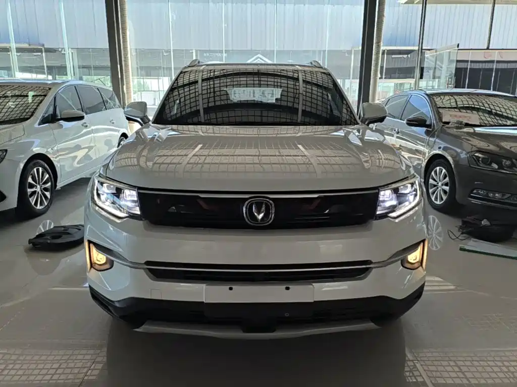 Changan CS35PLUS — фото 3