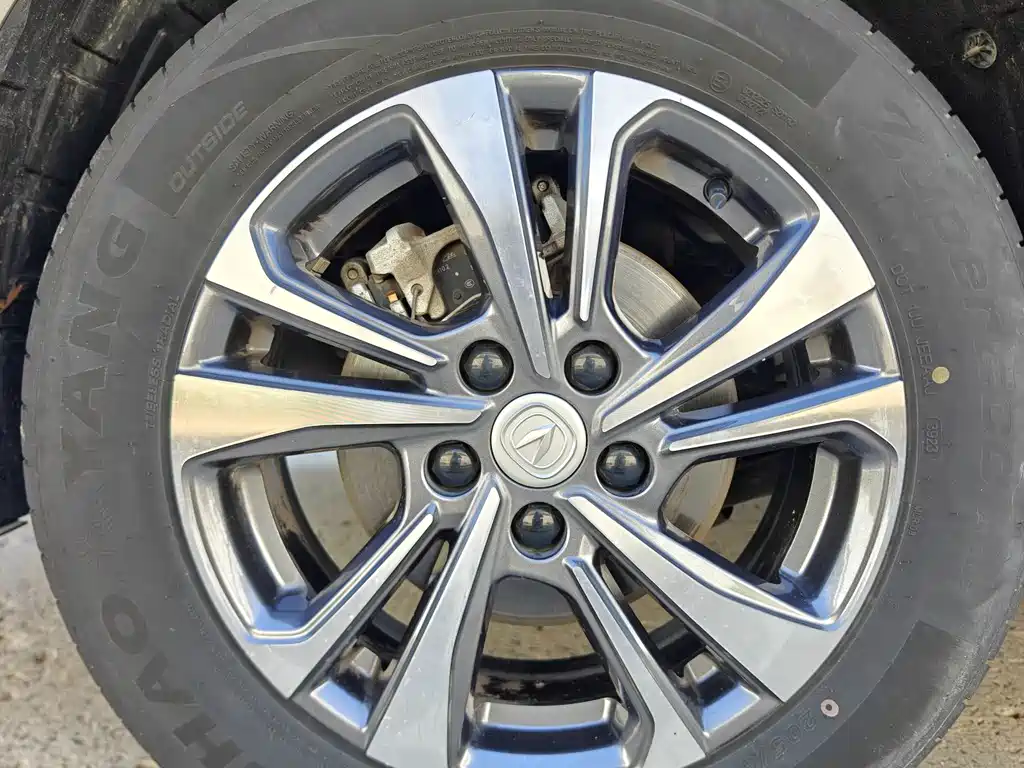 Changan Eado — фото 8