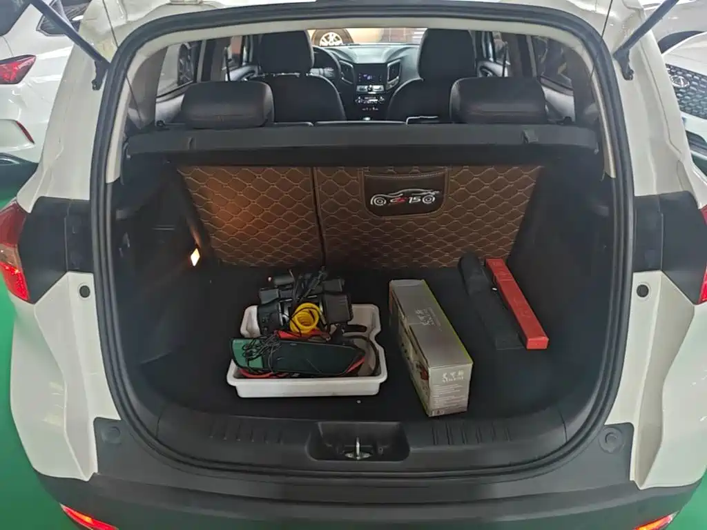 Changan CS15 — фото 19