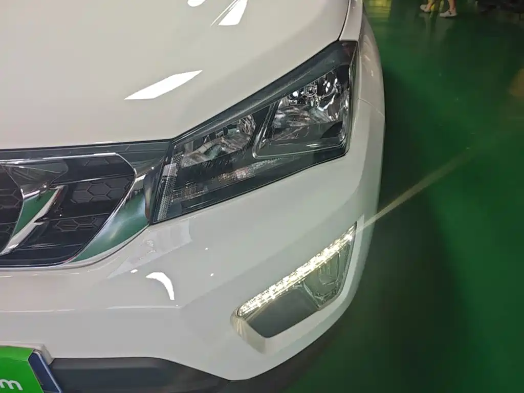 Changan CS15 — фото 24